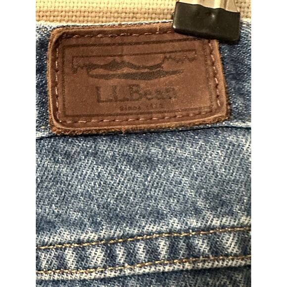 Classic Fit Men's L.L.Bean Jeans Sz. 40x29 Straight Leg Medium Wash Blue Denim - Picture 12 of 15